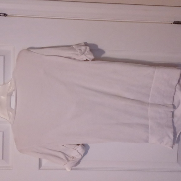 🍭🌺Elegant White Drape Neck Top - Picture 7 of 11